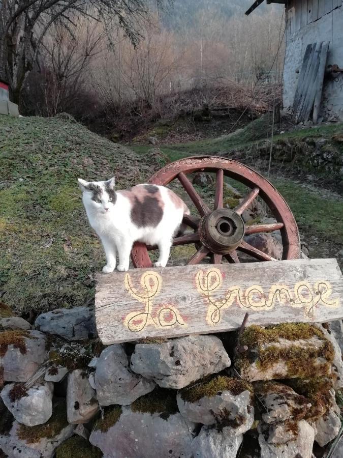 La Grange Panzió Le Noyer  Kültér fotó